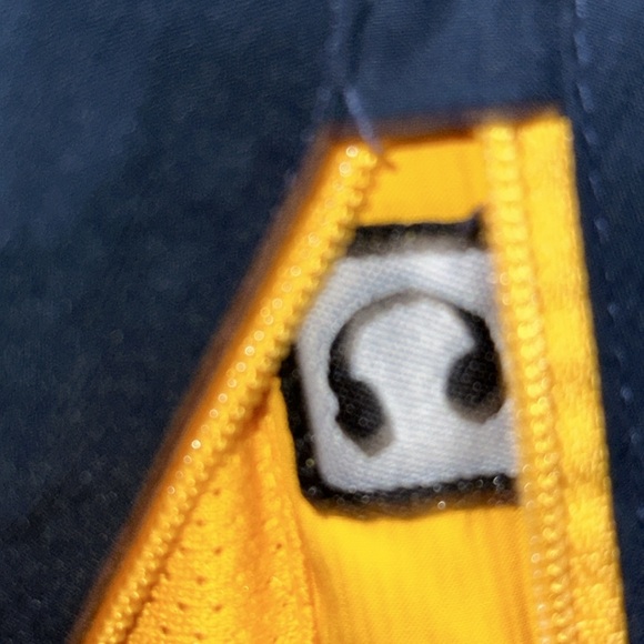 Nike Cal Sports Medicine windbreaker - Picture 6 of 9